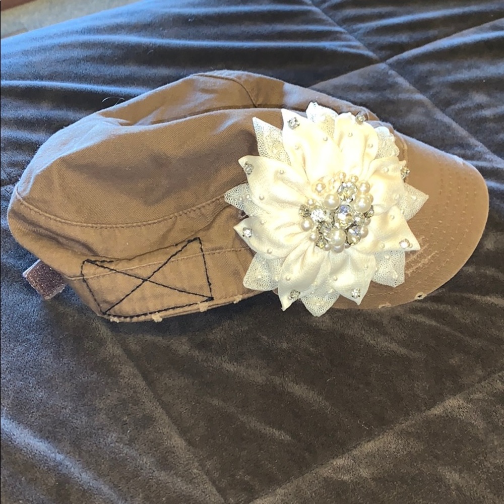 Olive  and Pique Hat